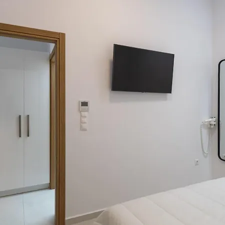 Parikia's Cosy Jewel Apartment