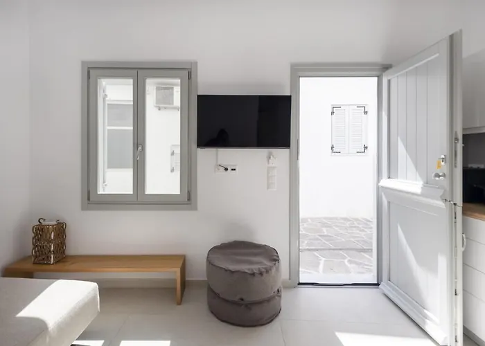 Parikia's Cosy Jewel Páros